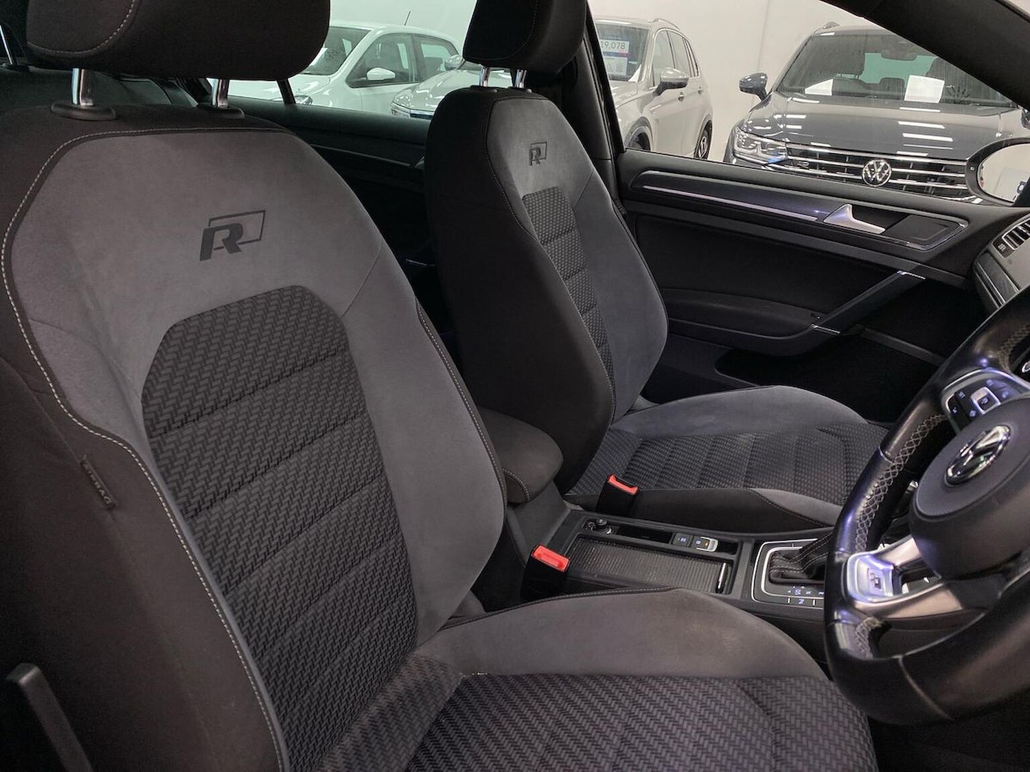 Used Volkswagen Golf 2020 for sale - 77962297: Photo 28