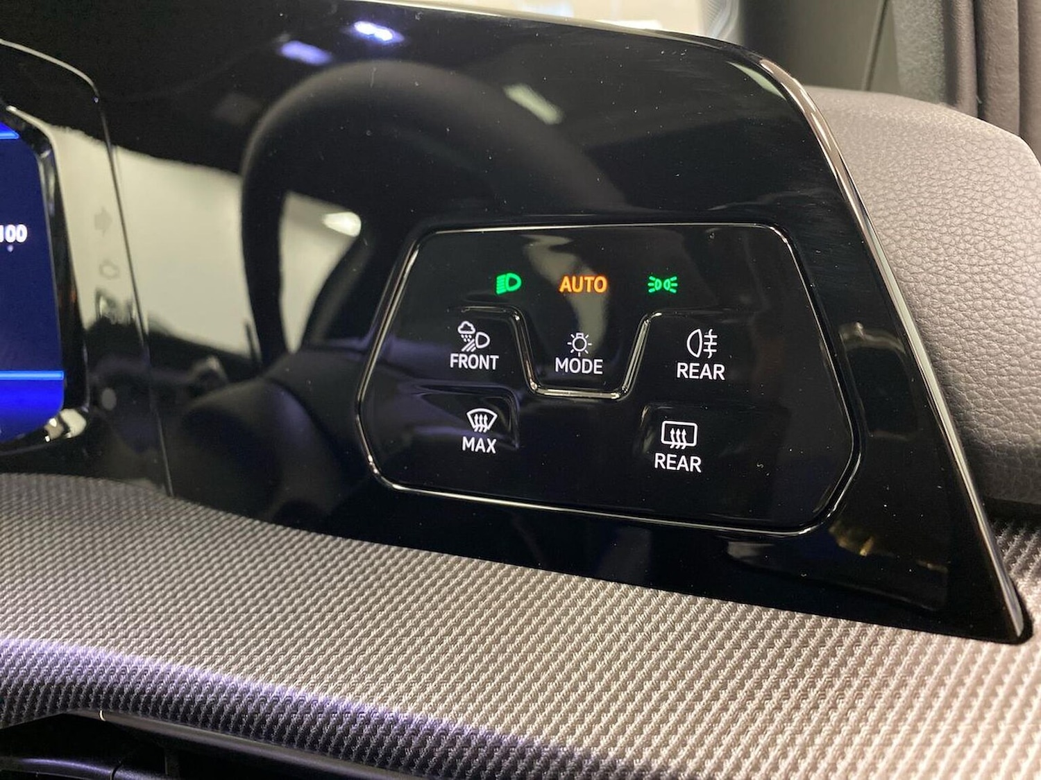 Used Volkswagen Golf 2025 for sale - 77056832: Photo 24