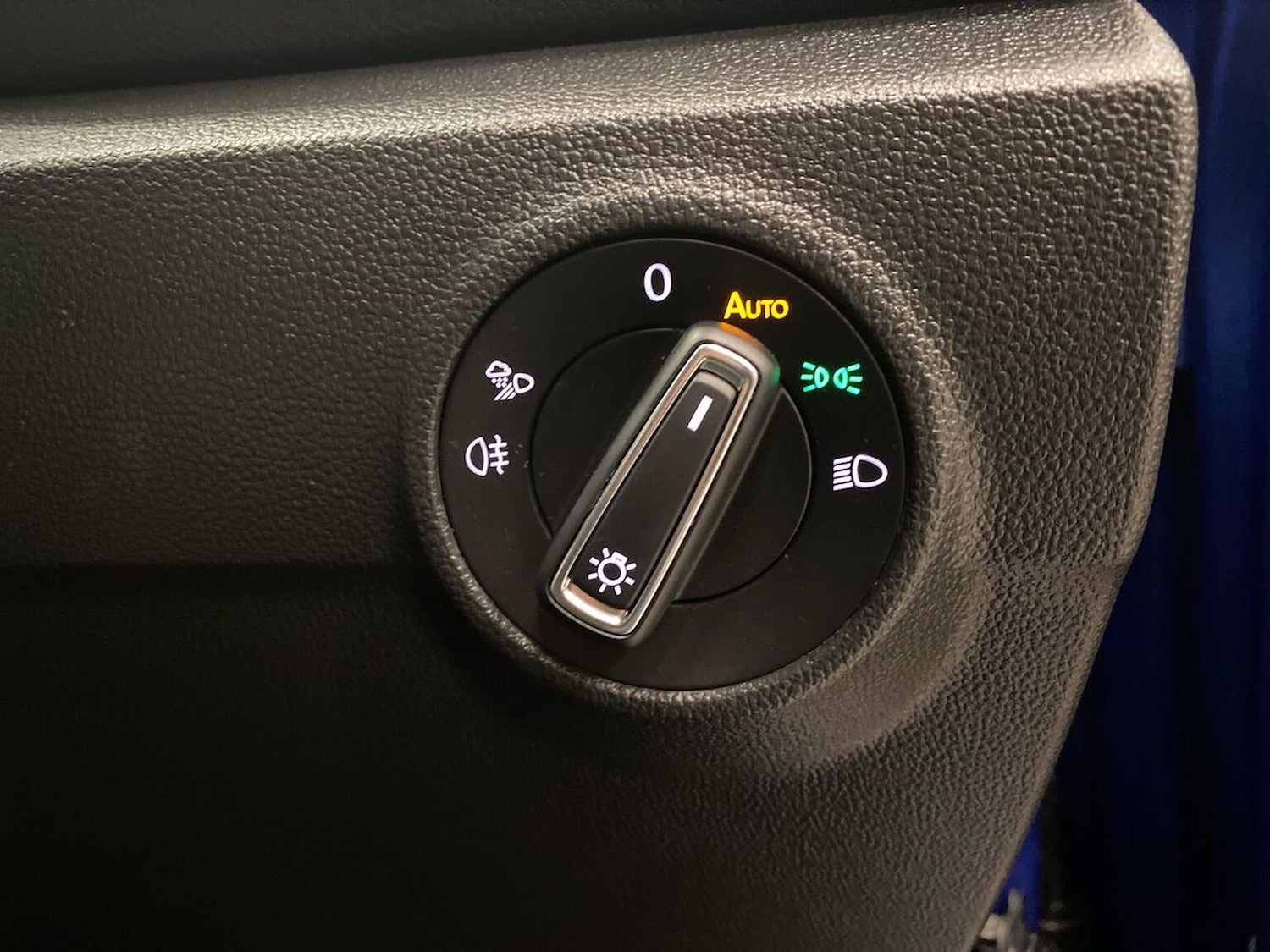 Used Volkswagen T-Roc 2022 for sale - 76770075: Photo 22