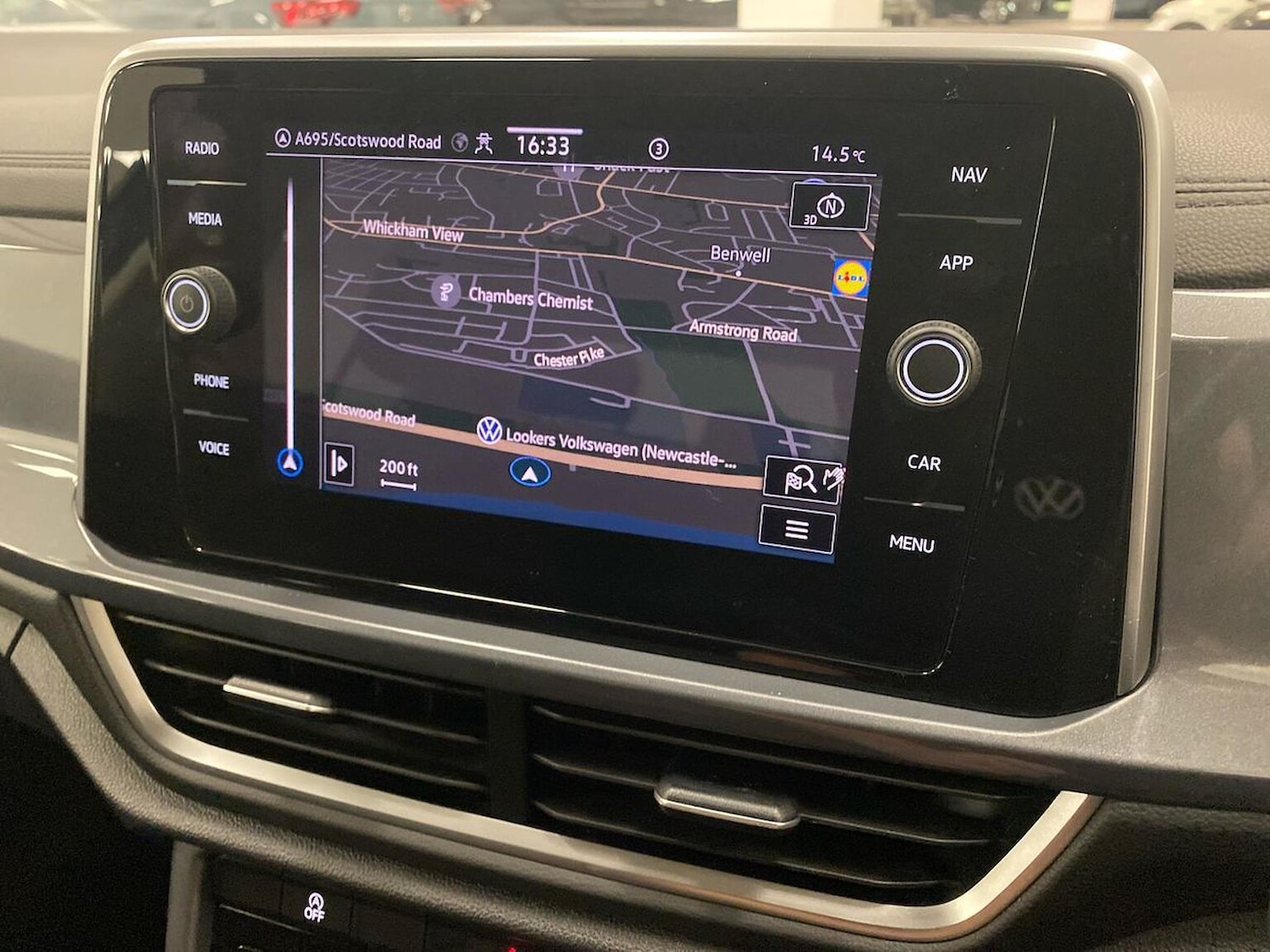 Used Volkswagen T-Roc 2022 for sale - 76770075: Photo 24