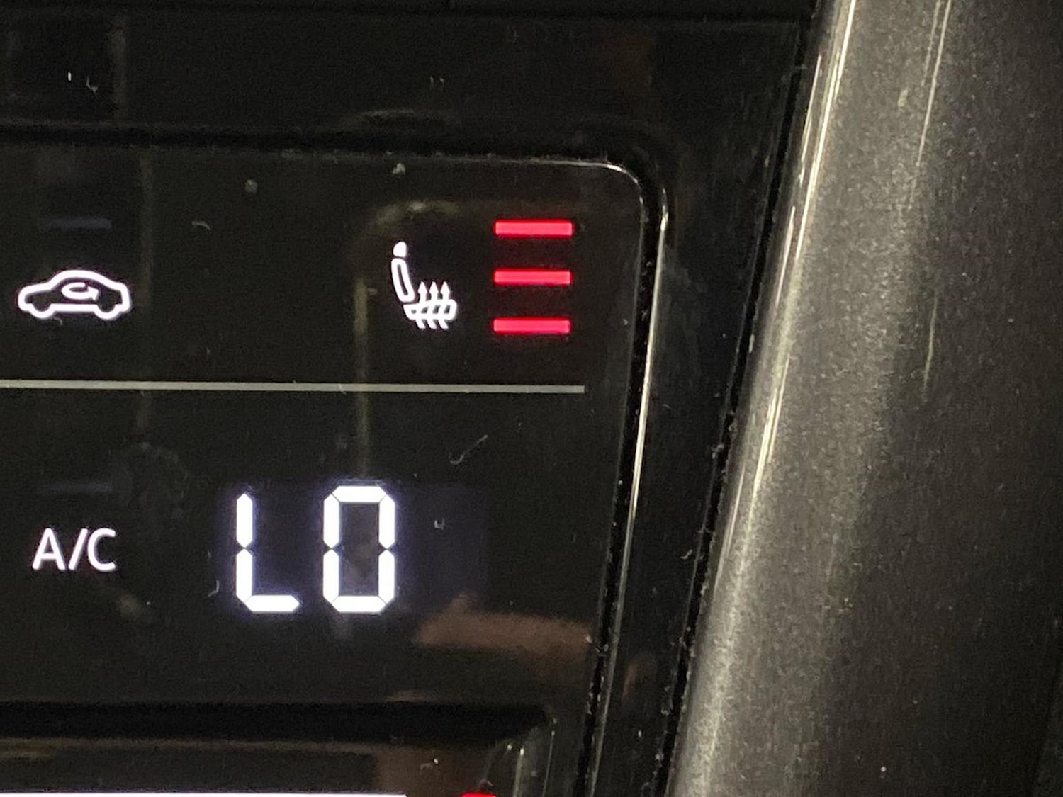 Used Volkswagen T-Roc 2022 for sale - 76770075: Photo 29