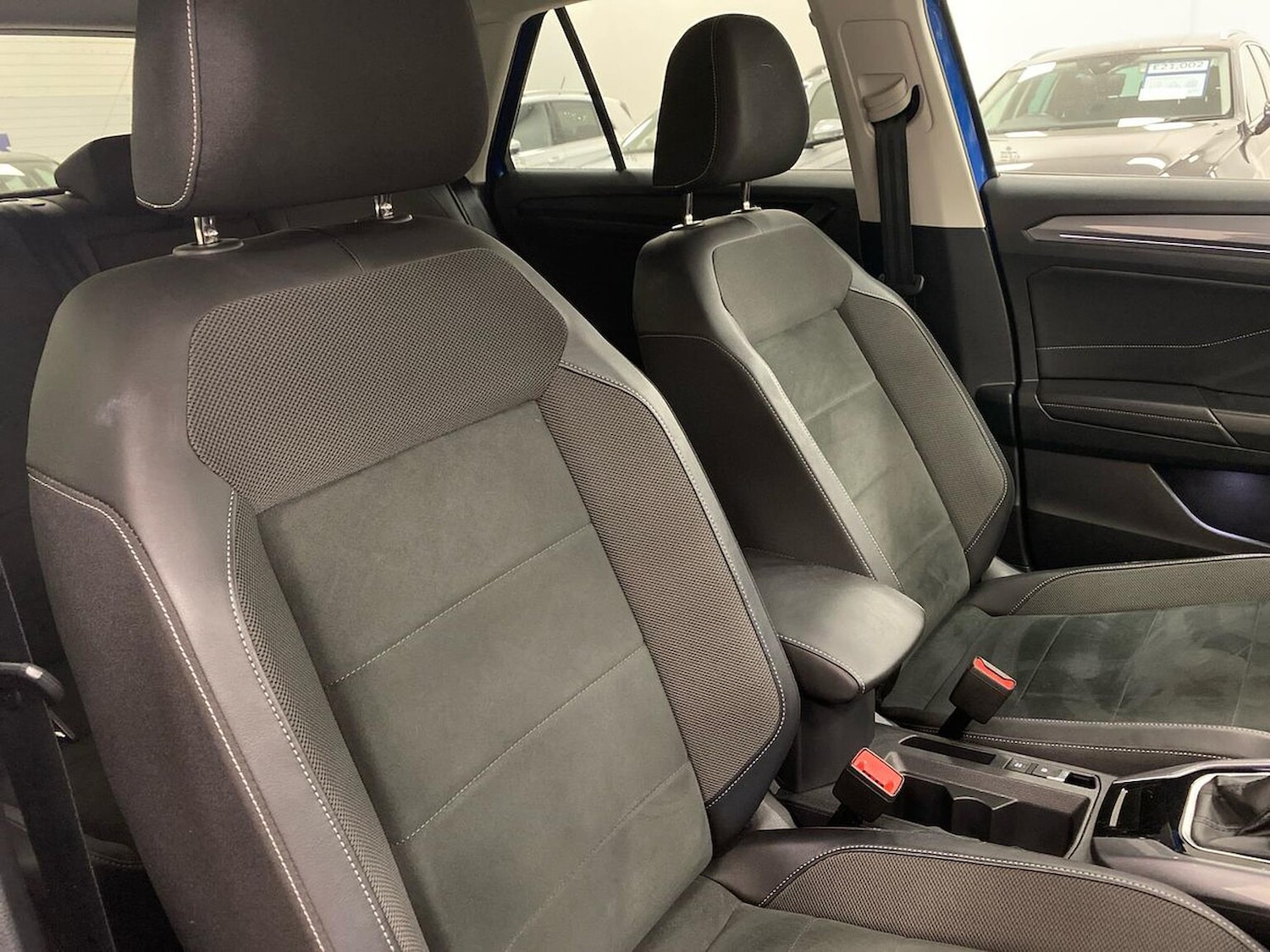 Used Volkswagen T-Roc 2022 for sale - 76770075: Photo 39