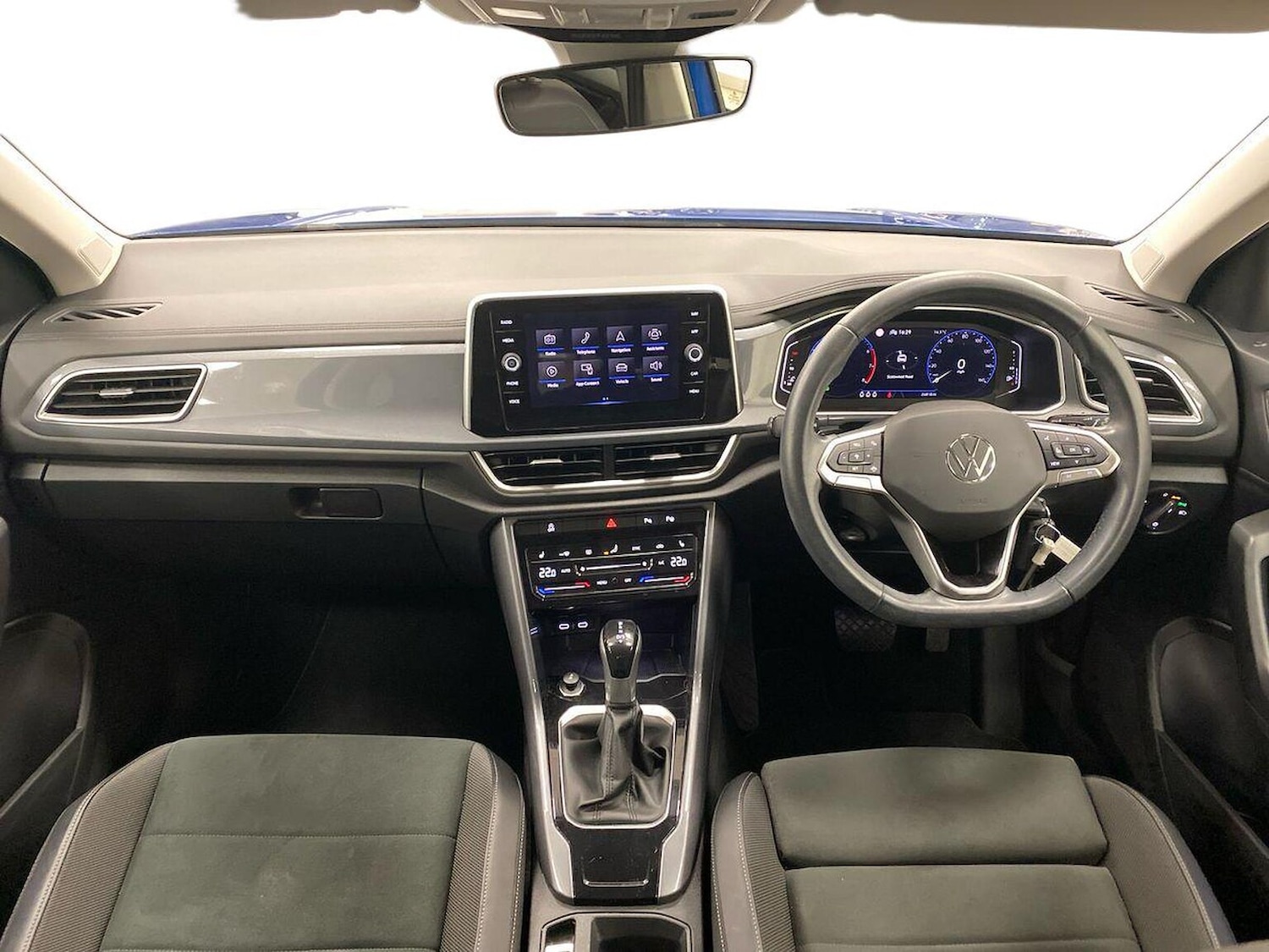 Used Volkswagen T-Roc 2022 for sale - 76770075: Photo 8