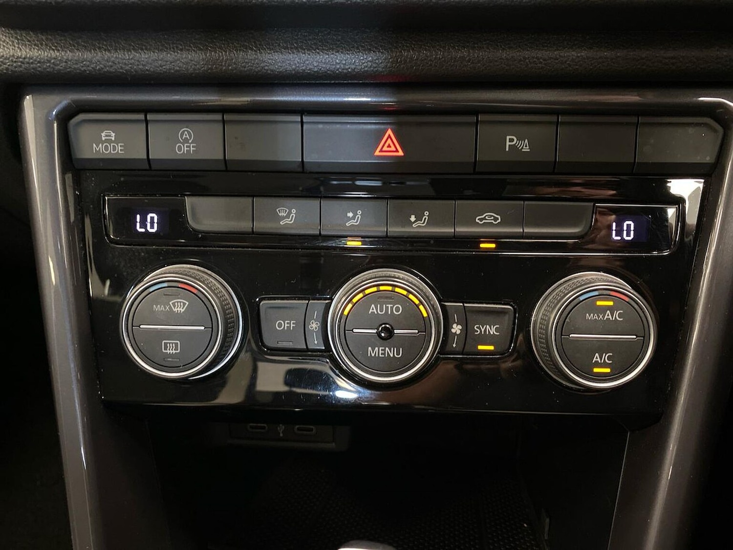 Used Volkswagen T-Roc 2021 for sale - 76506155: Photo 12