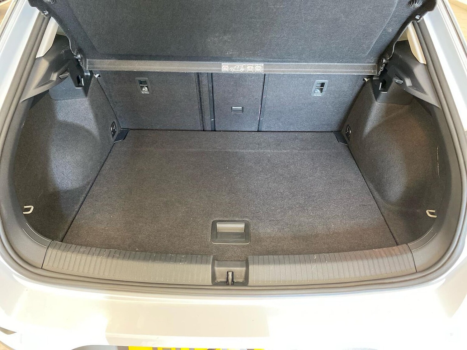 Used Volkswagen T-Roc 2021 for sale - 76506155: Photo 17