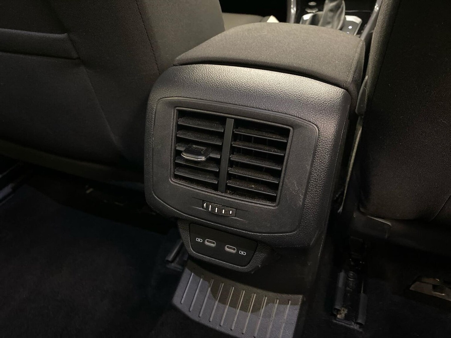 Used Volkswagen T-Roc 2021 for sale - 76506155: Photo 28