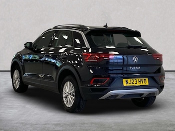 Used Volkswagen T-Roc 2023 for sale - 75490867: Photo