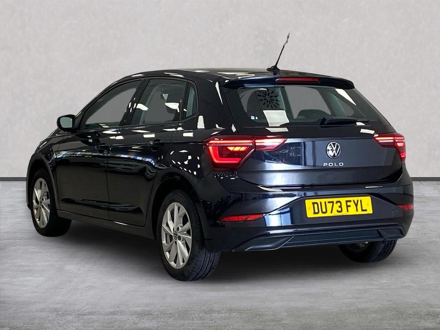 Used Volkswagen Polo 2023 for sale - 76490622: Photo 2