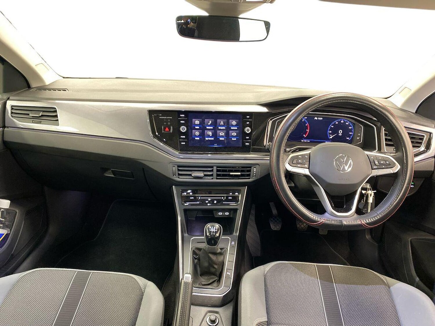 Used Volkswagen Polo 2023 for sale - 76490622: Photo 8