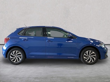 Used Volkswagen Polo 2024 for sale - 78961905: Photo