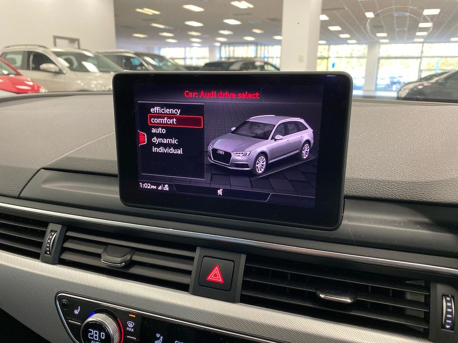 Used Audi A4 2019 for sale - 76725897: Photo 25