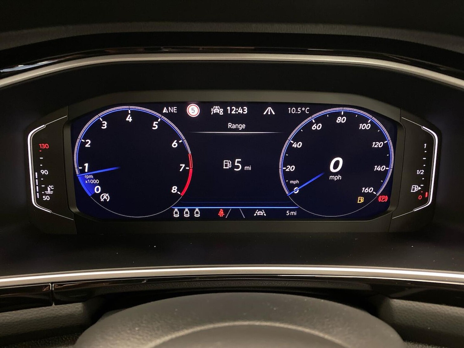 Used Volkswagen T-Roc 2025 for sale - 76566538: Photo 10