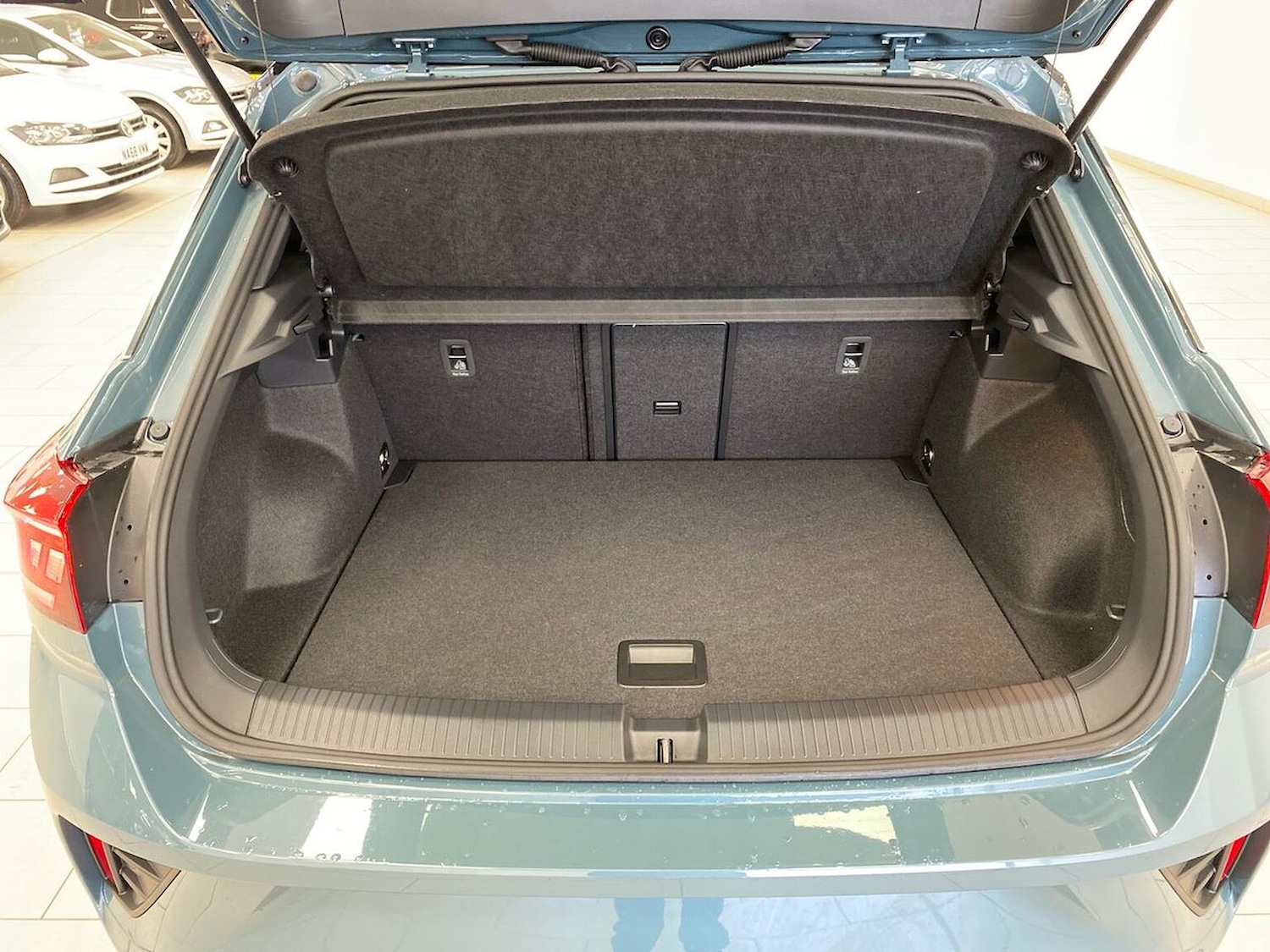 Used Volkswagen T-Roc 2025 for sale - 76566538: Photo 17