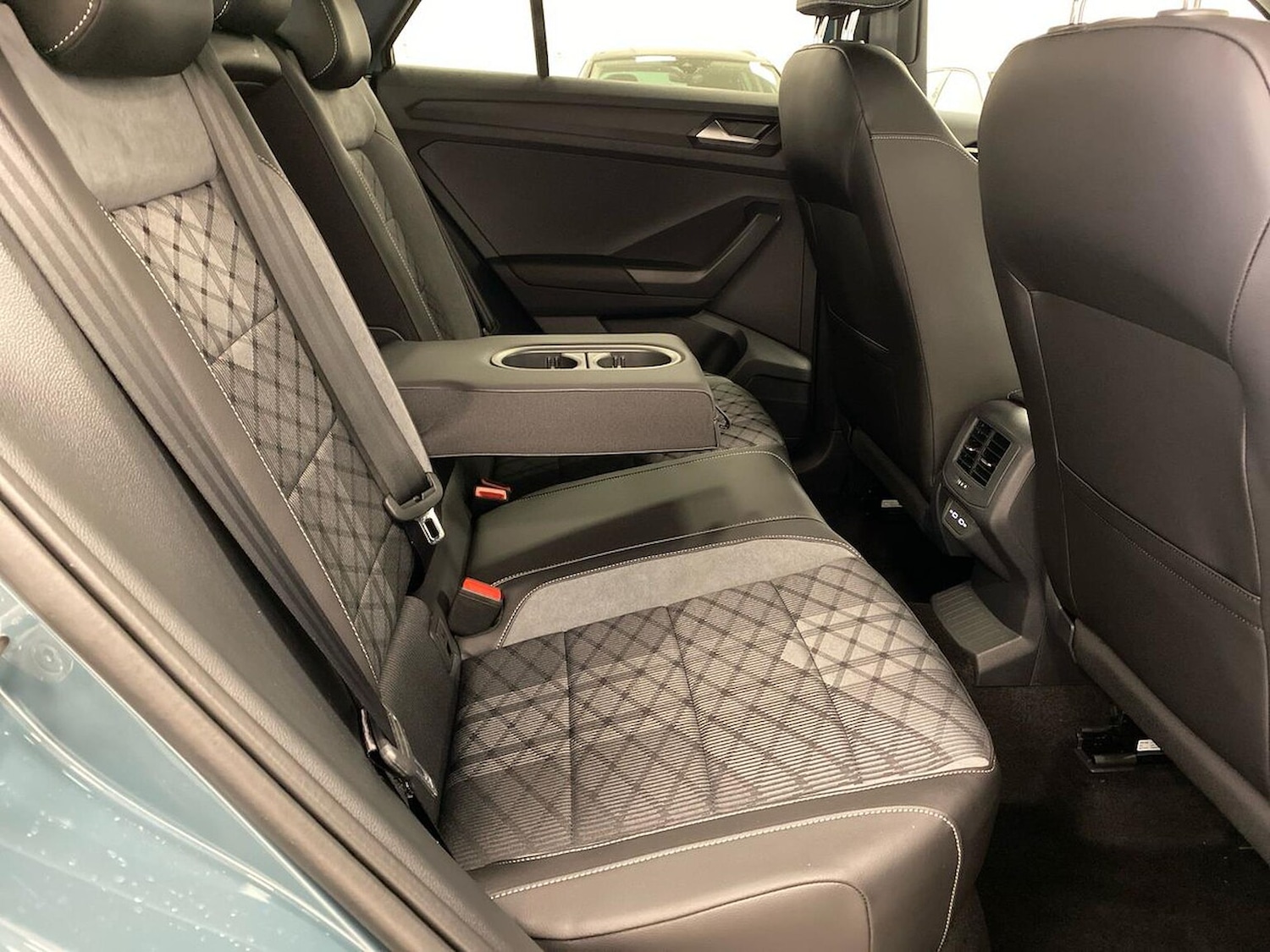 Used Volkswagen T-Roc 2025 for sale - 76566538: Photo 37