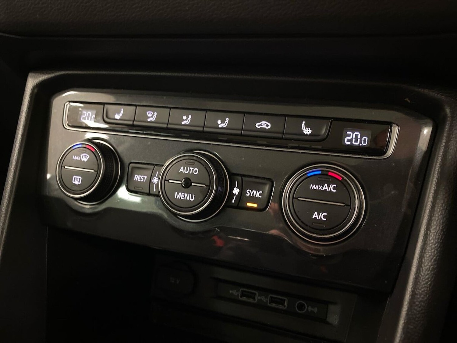 Used Volkswagen Tiguan 2019 for sale - 76945881: Photo 12