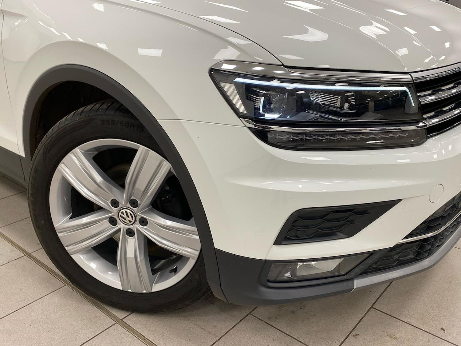 Used Volkswagen Tiguan 2019 for sale - 76945881: Photo 30
