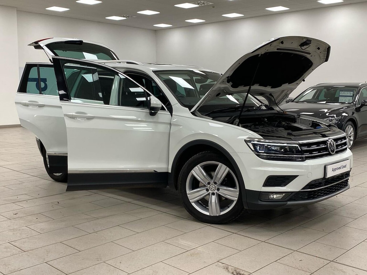 Used Volkswagen Tiguan 2019 for sale - 76945881: Photo 39