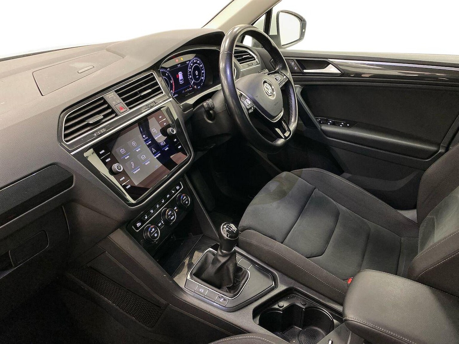 Used Volkswagen Tiguan 2019 for sale - 76945881: Photo 7