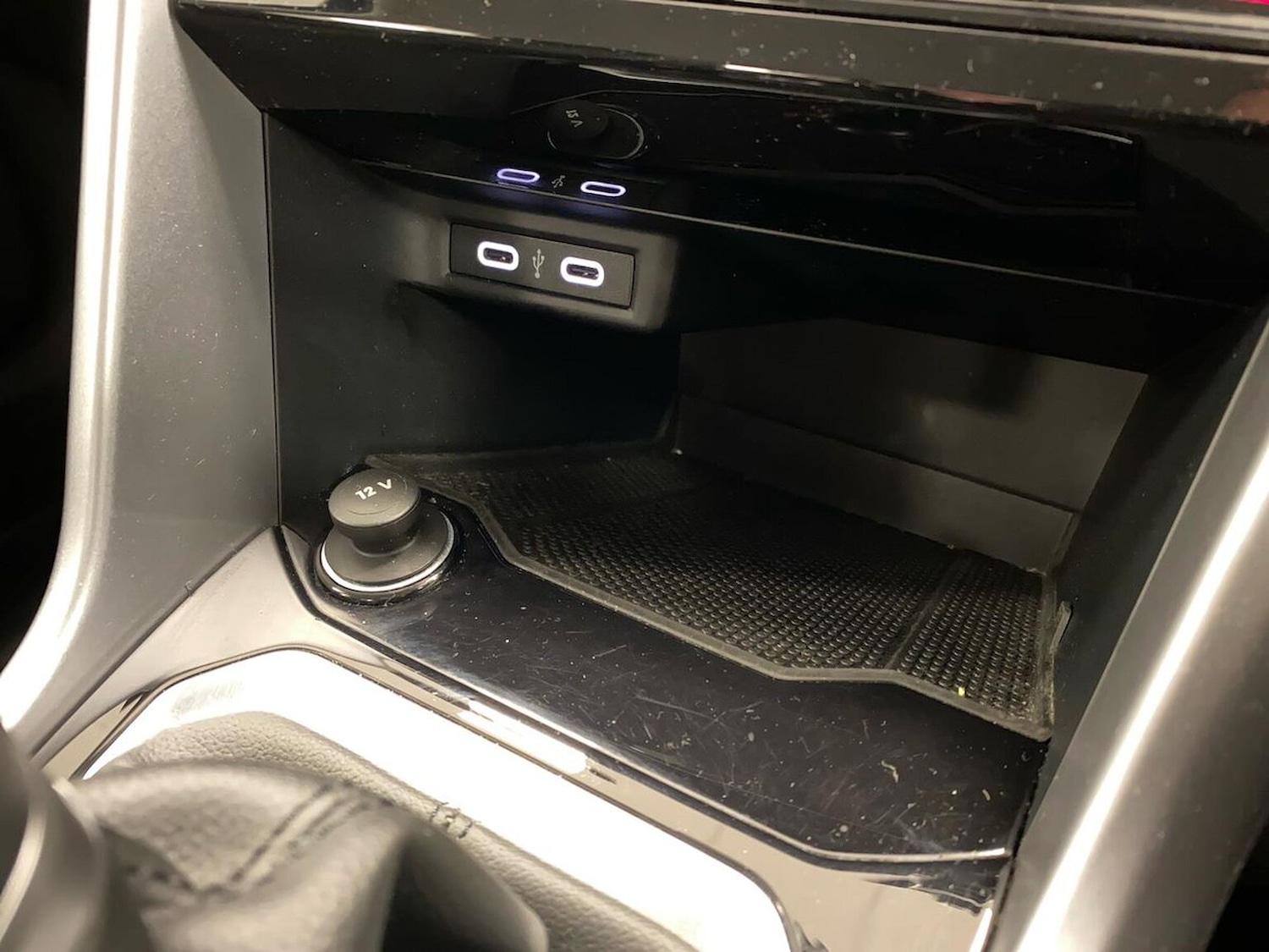 Used Volkswagen T-Roc 2022 for sale - 76924611: Photo 28