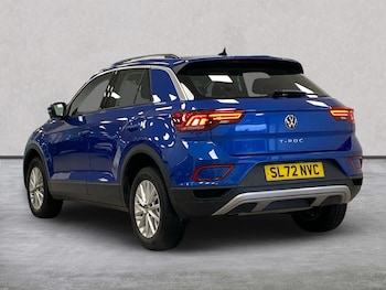 Used Volkswagen T-Roc 2022 for sale - 76924611: Photo