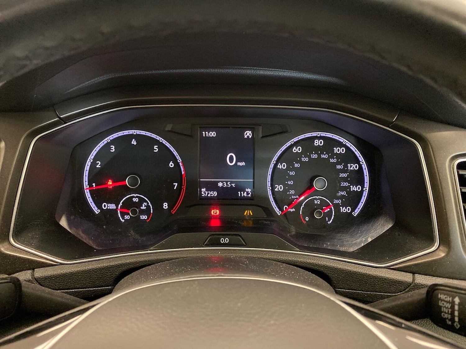 Used Volkswagen T-Roc 2018 for sale - 76605545: Photo 10