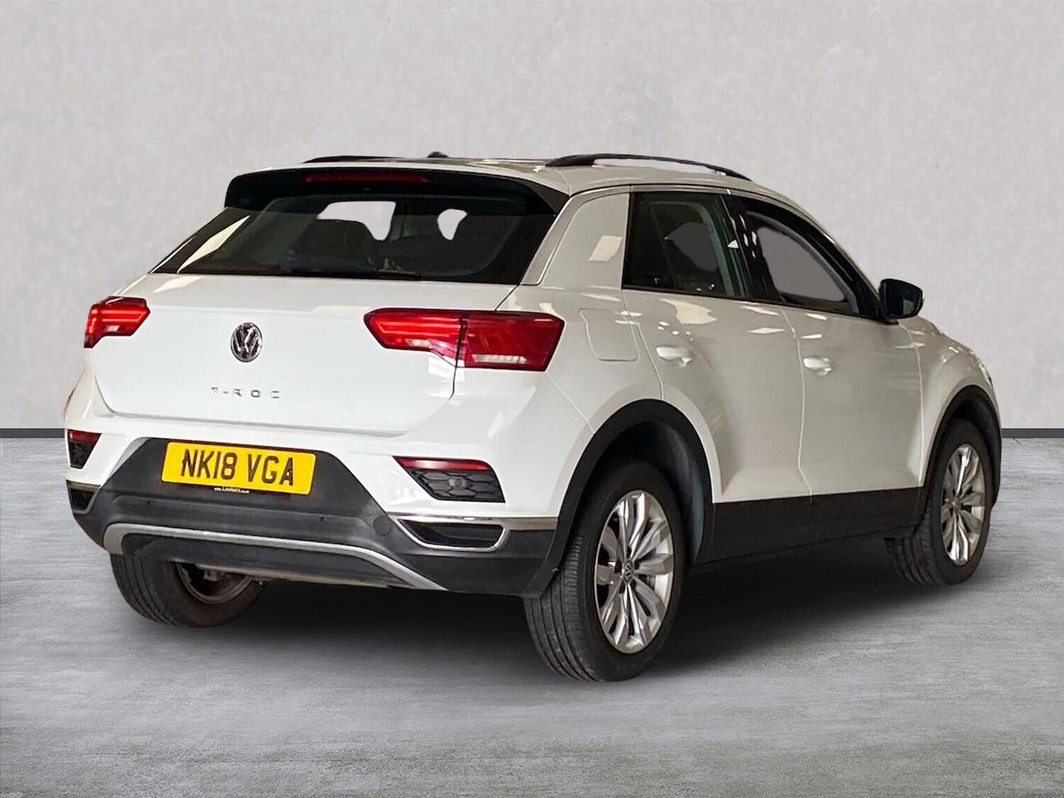 Used Volkswagen T-Roc 2018 for sale - 76605545: Photo 18
