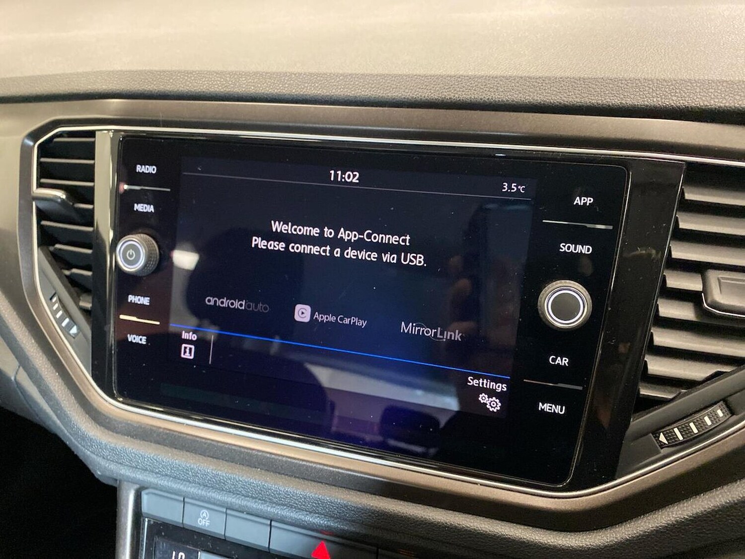 Used Volkswagen T-Roc 2018 for sale - 76605545: Photo 24