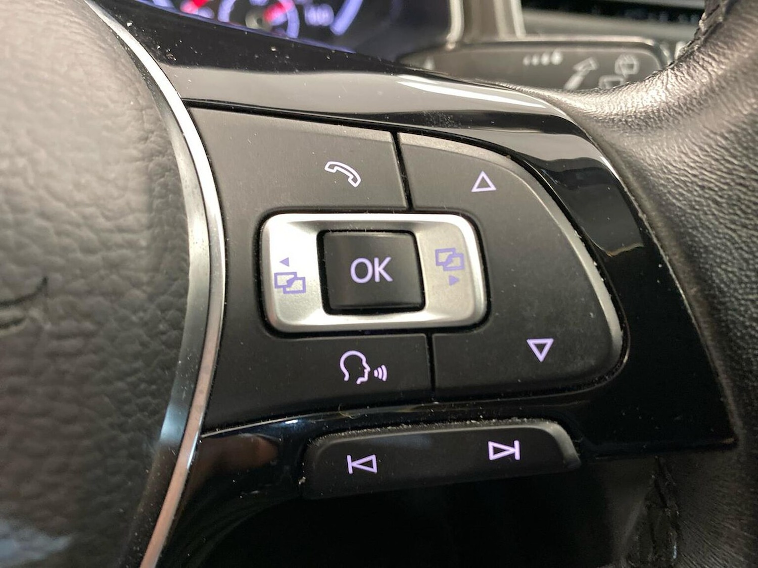 Used Volkswagen T-Roc 2018 for sale - 76605545: Photo 26