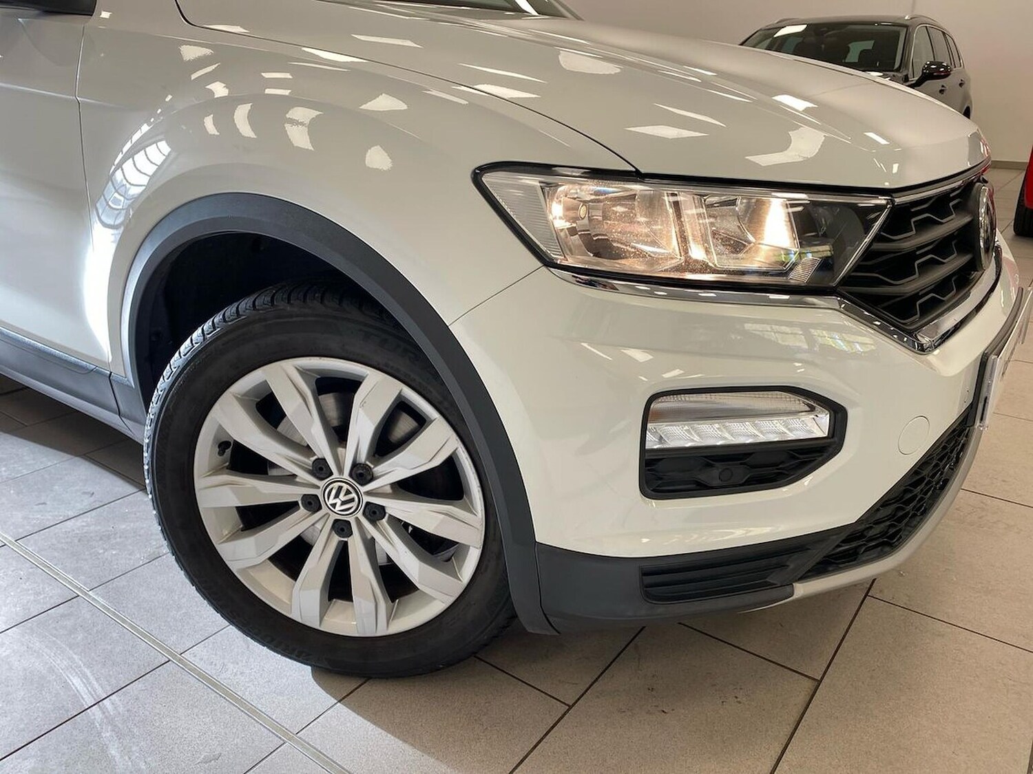 Used Volkswagen T-Roc 2018 for sale - 76605545: Photo 28