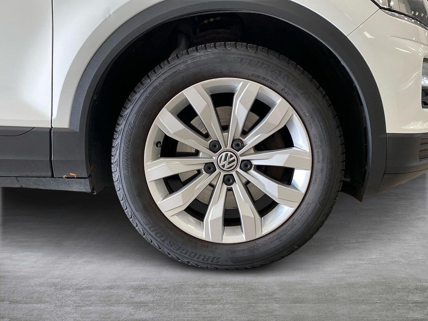 Used Volkswagen T-Roc 2018 for sale - 76605545: Photo 6