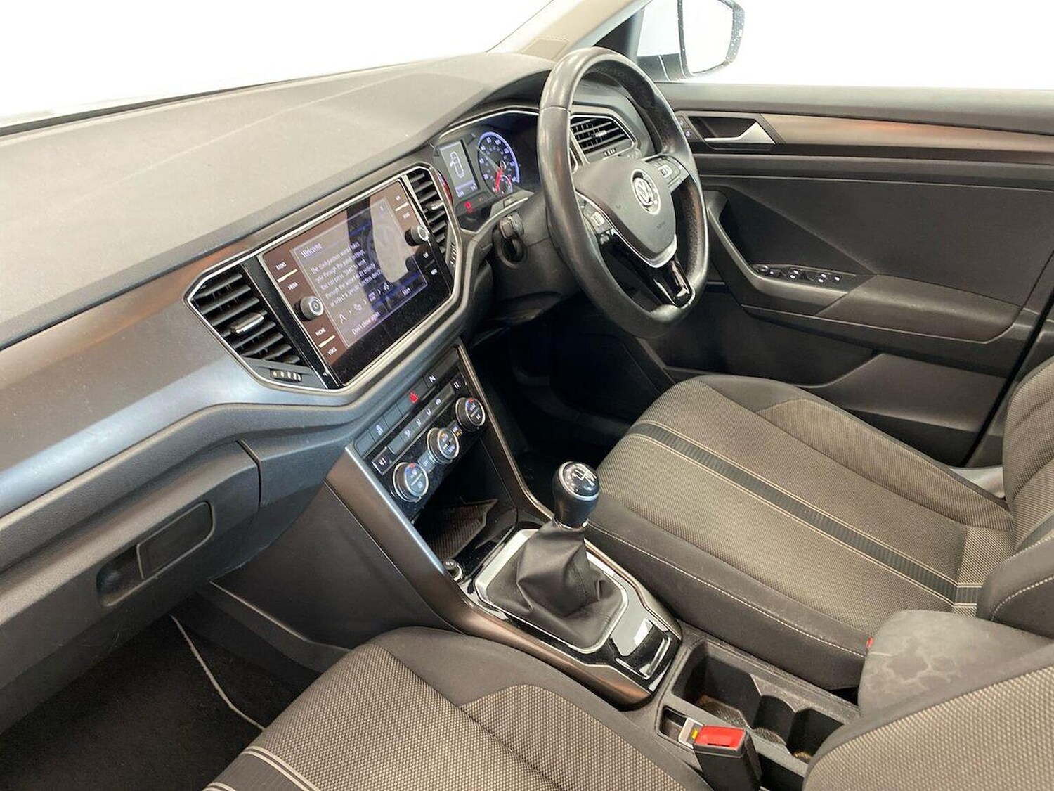 Used Volkswagen T-Roc 2018 for sale - 76605545: Photo 7