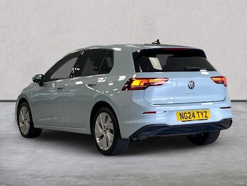 Used Volkswagen Golf 2024 for sale - 79371884: Photo