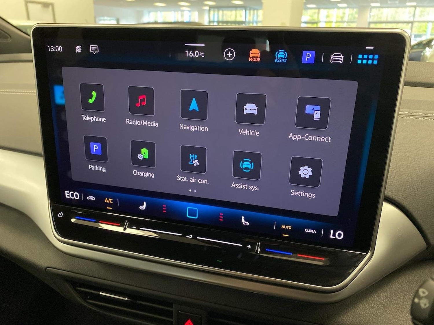 Used Volkswagen ID.4 2024 for sale - 76559808: Photo 11