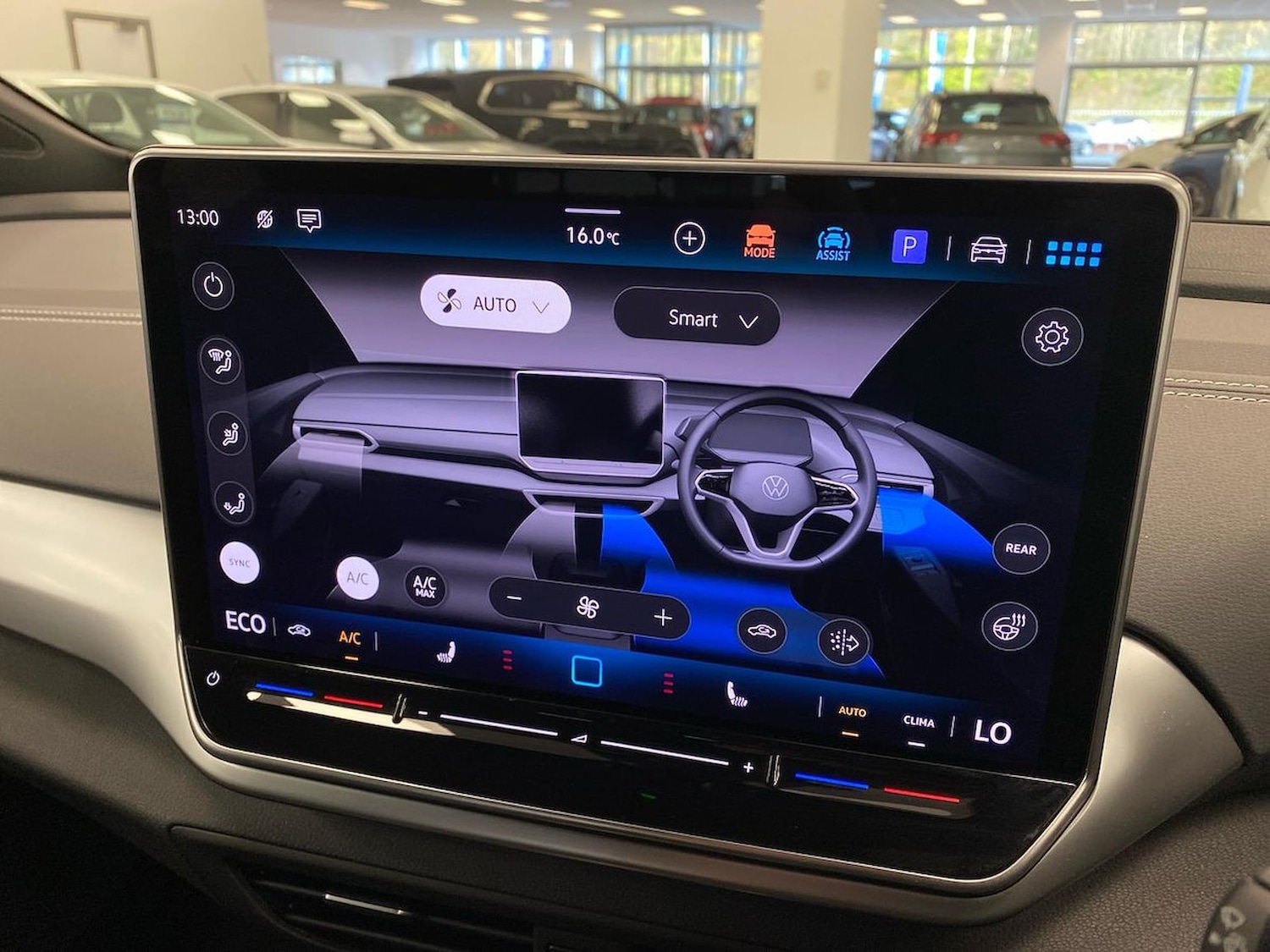 Used Volkswagen ID.4 2024 for sale - 76559808: Photo 12