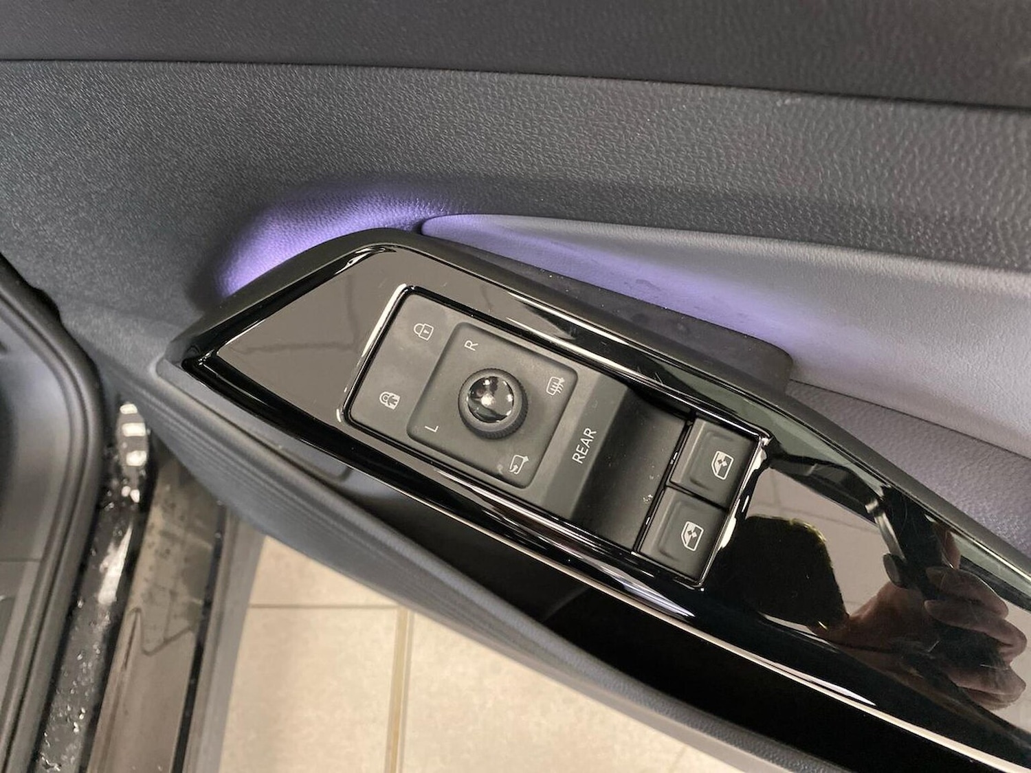 Used Volkswagen ID.4 2024 for sale - 76559808: Photo 21