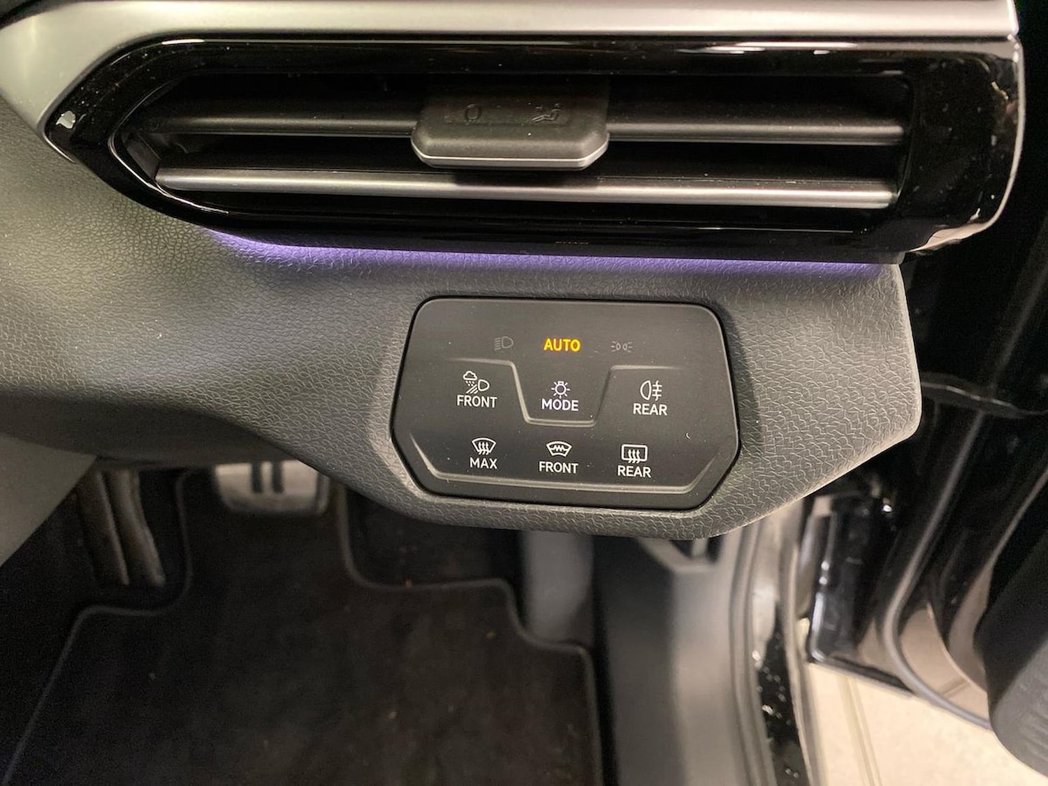 Used Volkswagen ID.4 2024 for sale - 76559808: Photo 22