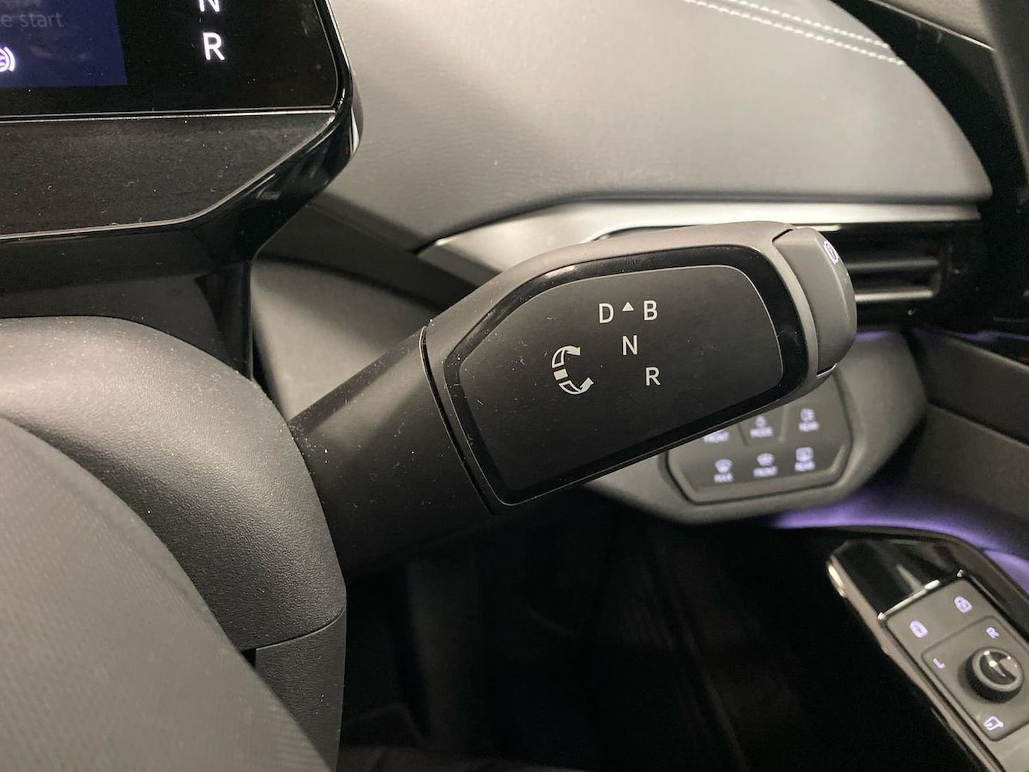 Used Volkswagen ID.4 2024 for sale - 76559808: Photo 28