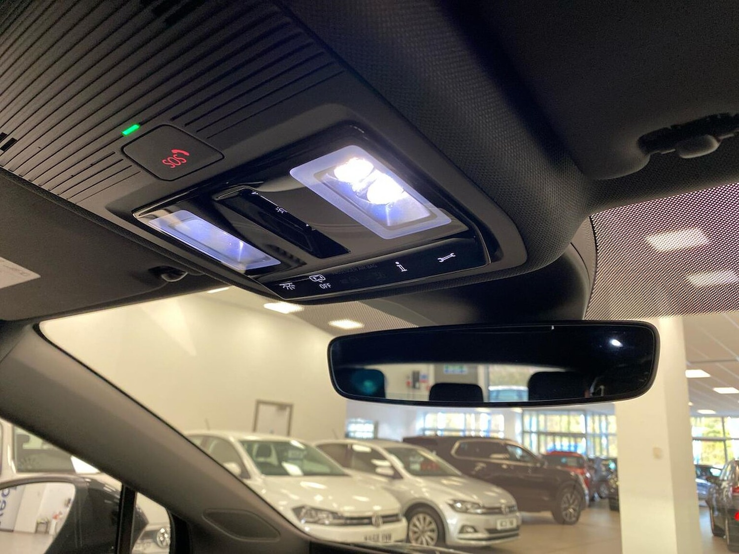 Used Volkswagen ID.4 2024 for sale - 76559808: Photo 32