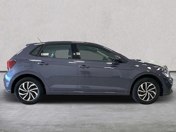 Used Volkswagen Polo 2023 for sale - 75490309: Photo