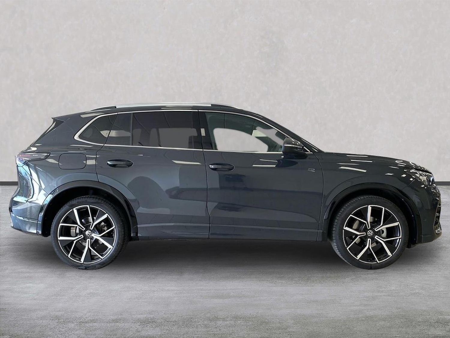 Used Volkswagen Tiguan 2025 for sale - 78194776: Photo 3