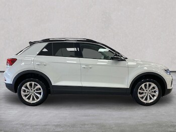 Used Volkswagen T-Roc 2025 for sale - 75956167: Photo
