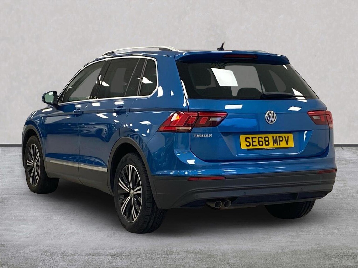 Used Volkswagen Tiguan 2019 for sale - 76571029: Photo 2