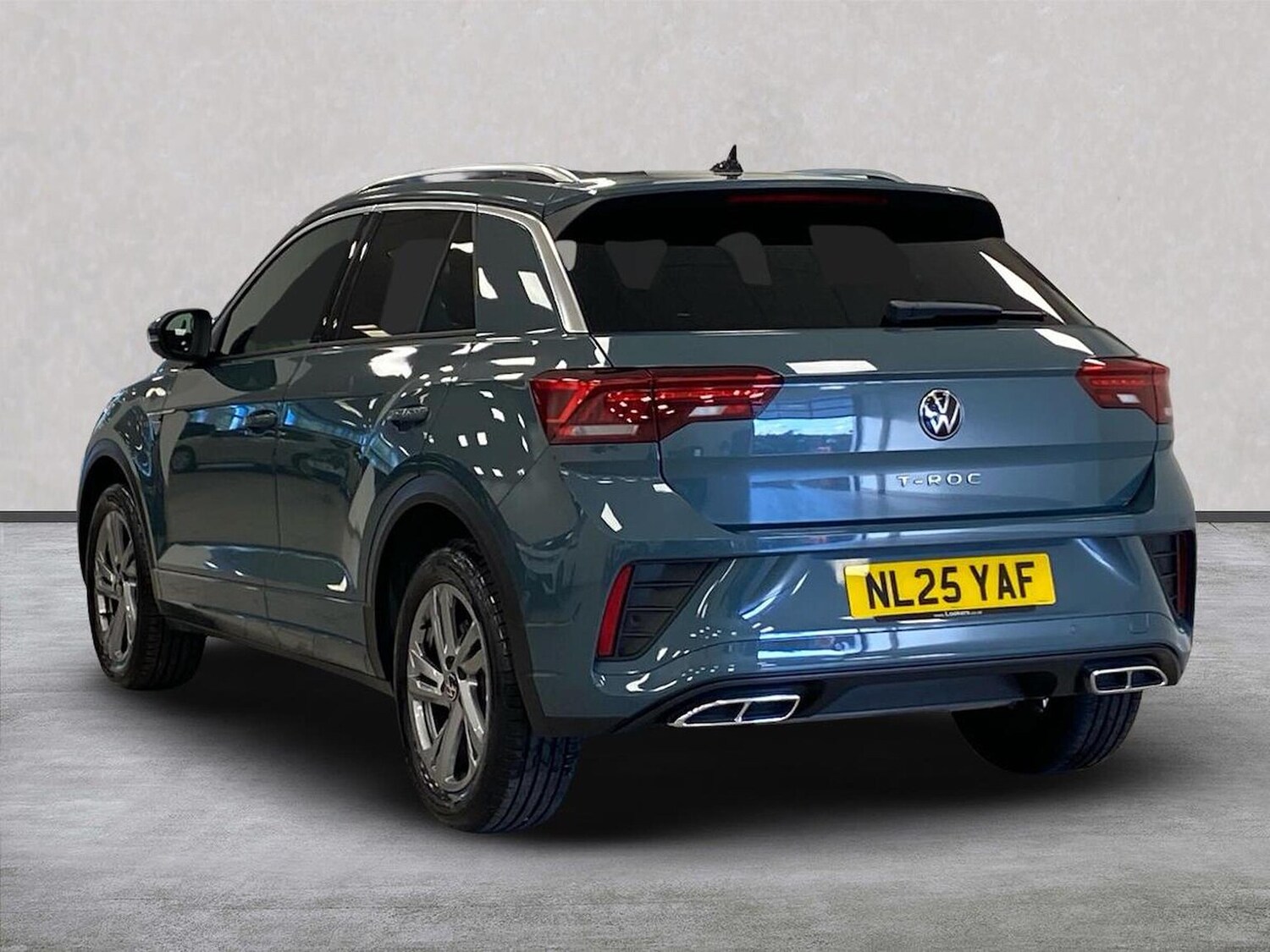 Used Volkswagen T-Roc 2025 for sale - 76040777: Photo 2