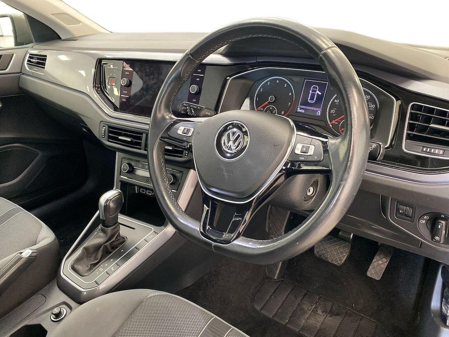 Used Volkswagen Polo 2020 for sale - 76374980: Photo 15