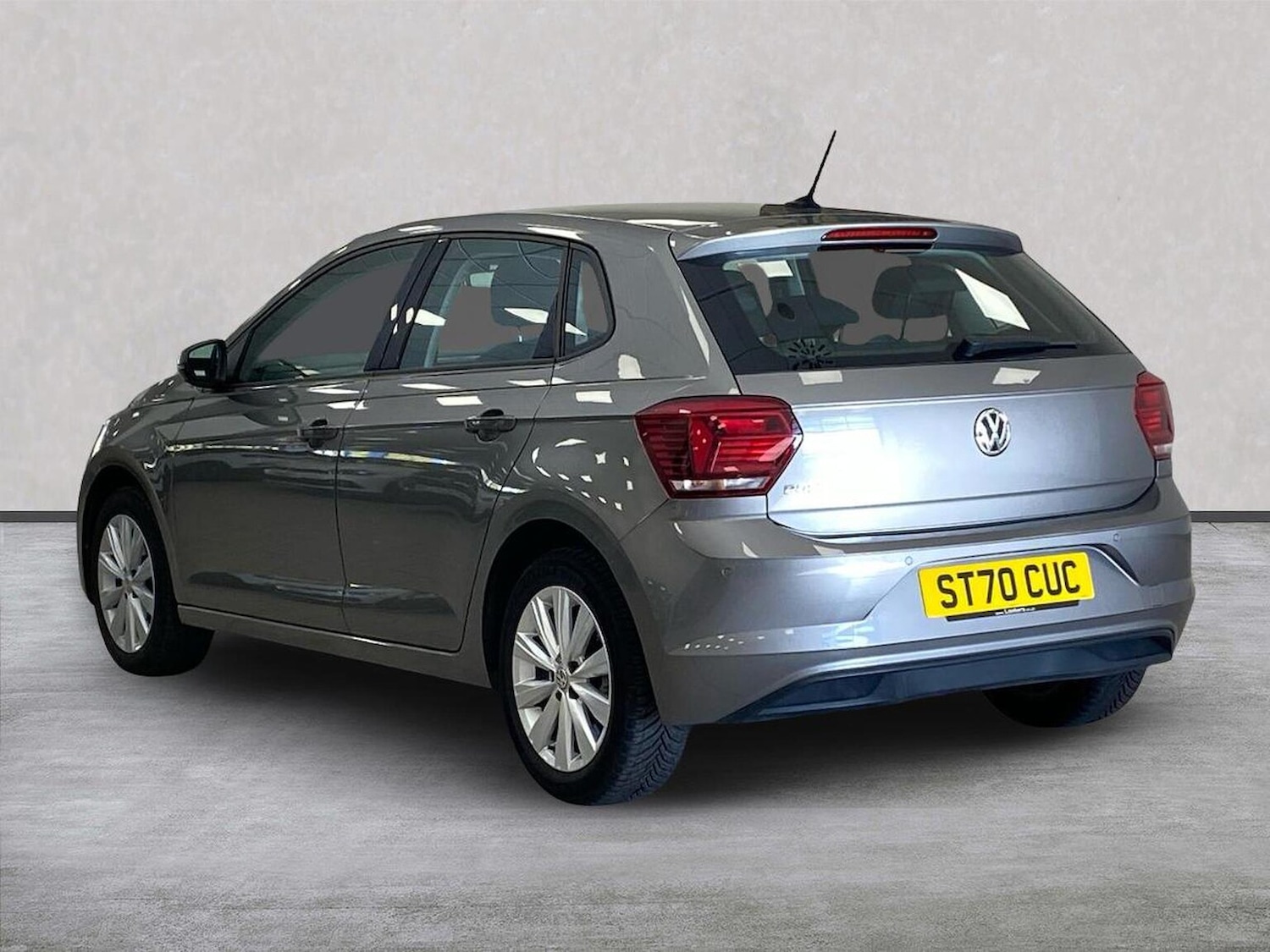 Used Volkswagen Polo 2020 for sale - 76374980: Photo 2