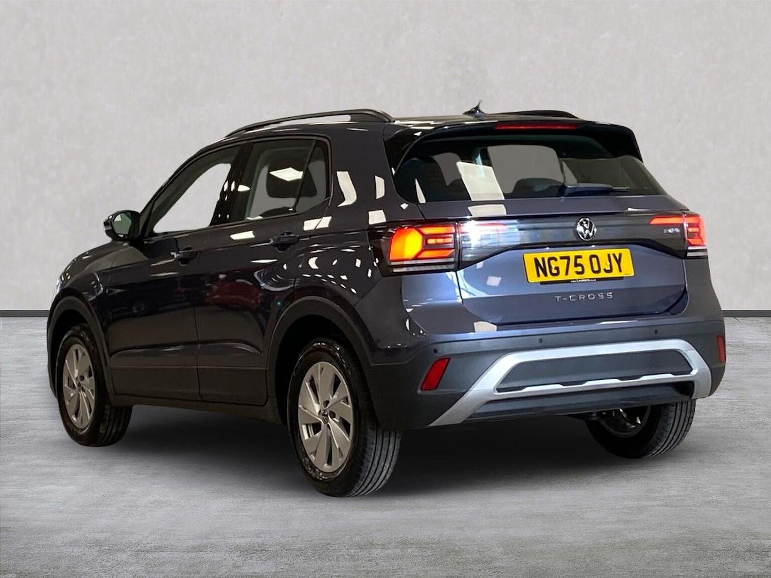 Used Volkswagen T-Cross 2025 for sale - 77487417: Photo 2