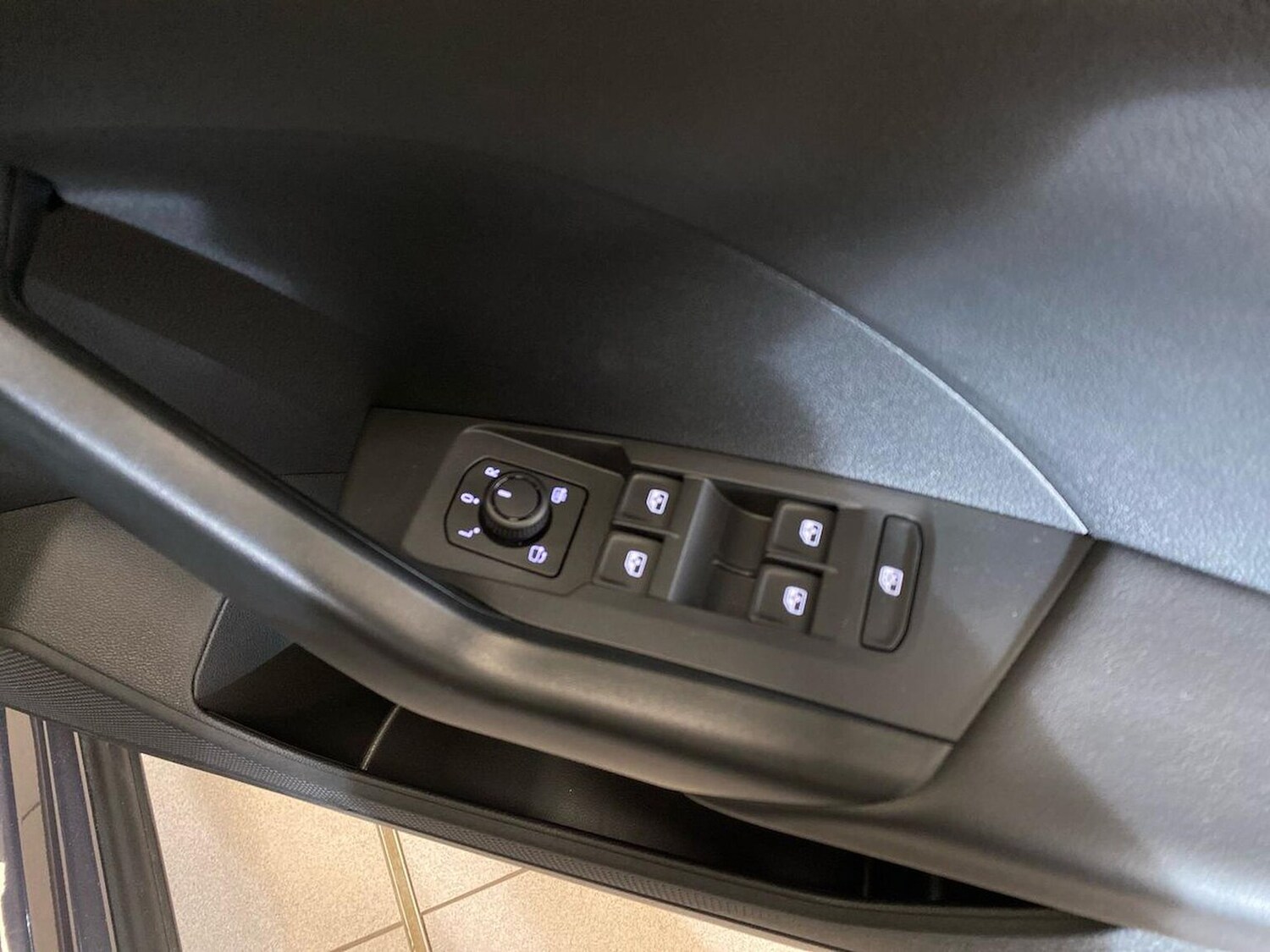 Used Volkswagen T-Cross 2025 for sale - 77487417: Photo 21