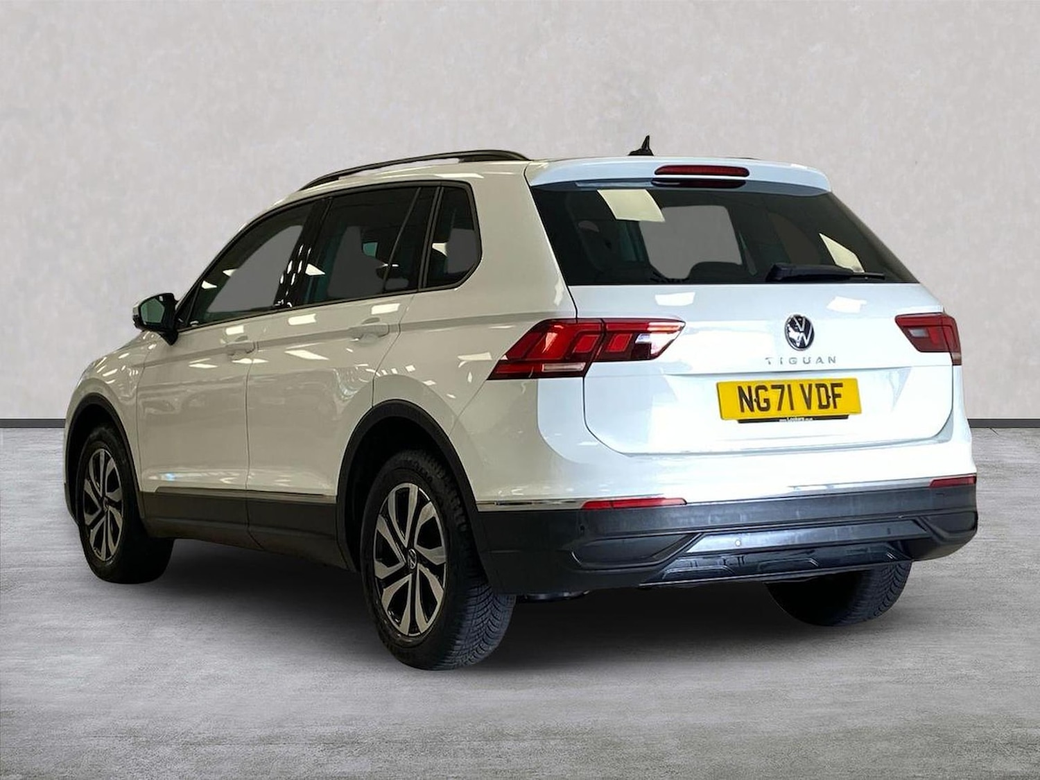 Used Volkswagen Tiguan 2022 for sale - 78194539: Photo 2