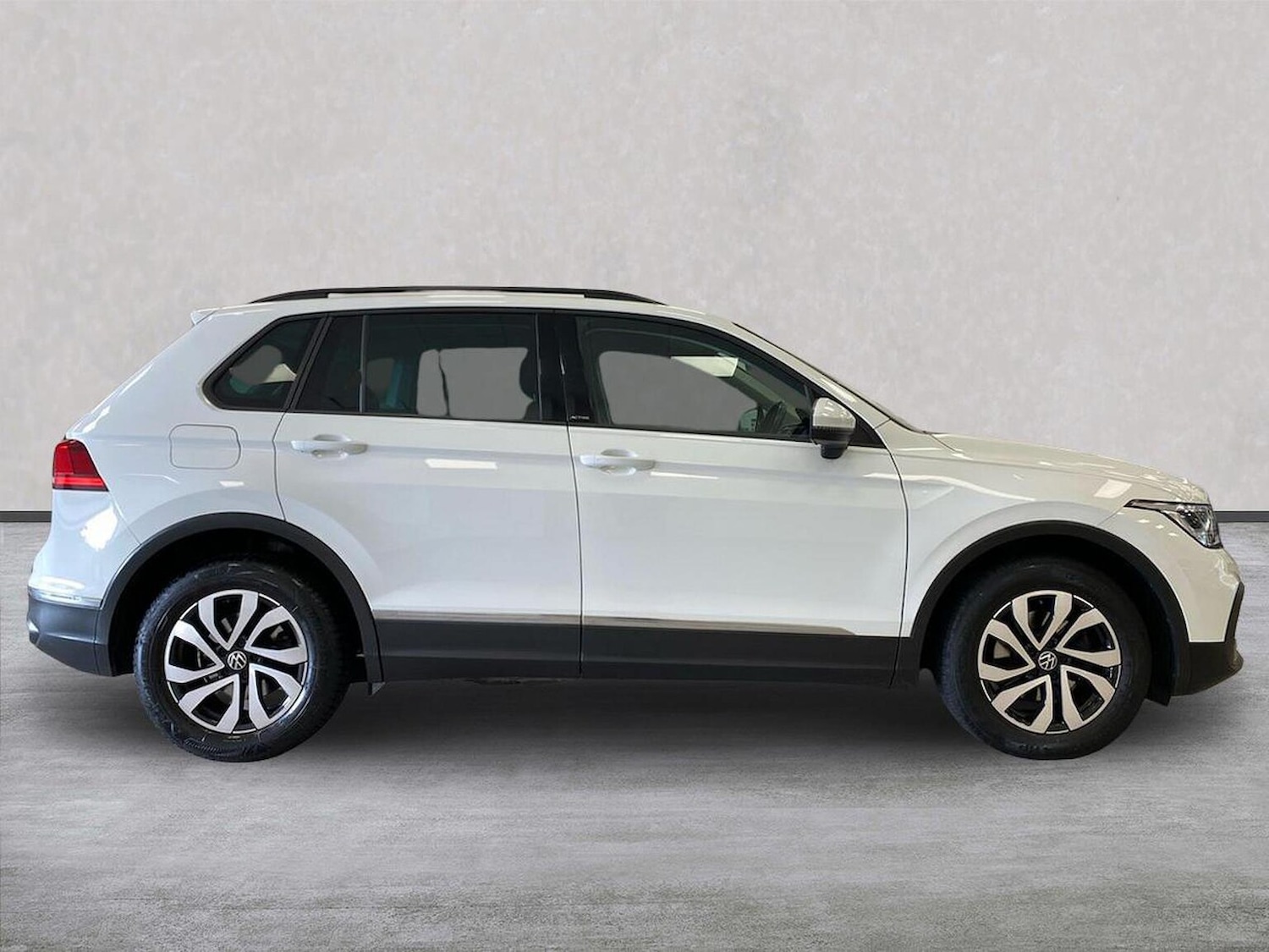 Used Volkswagen Tiguan 2022 for sale - 78194539: Photo 3