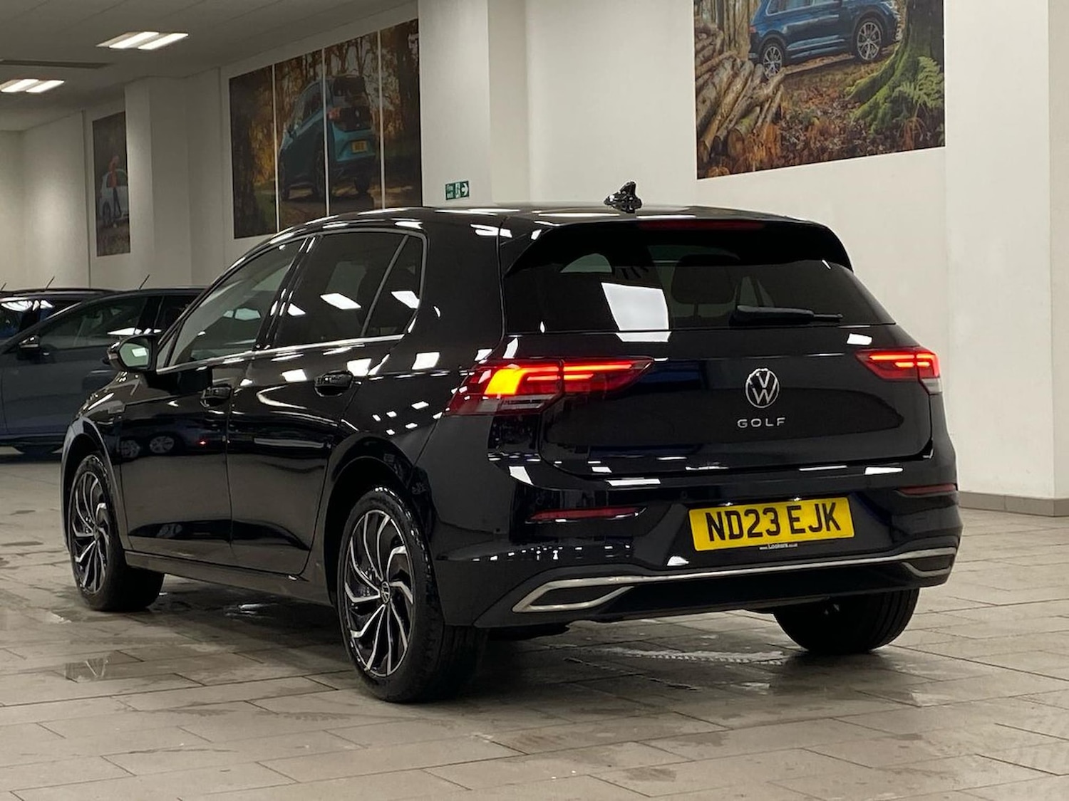 Used Volkswagen Golf 2023 for sale - 77487468: Photo 2